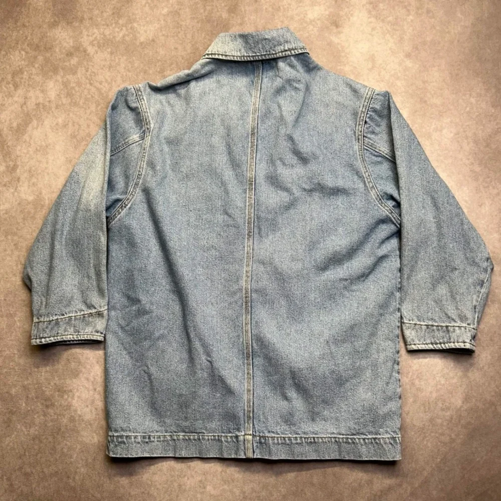 Dockers brand material